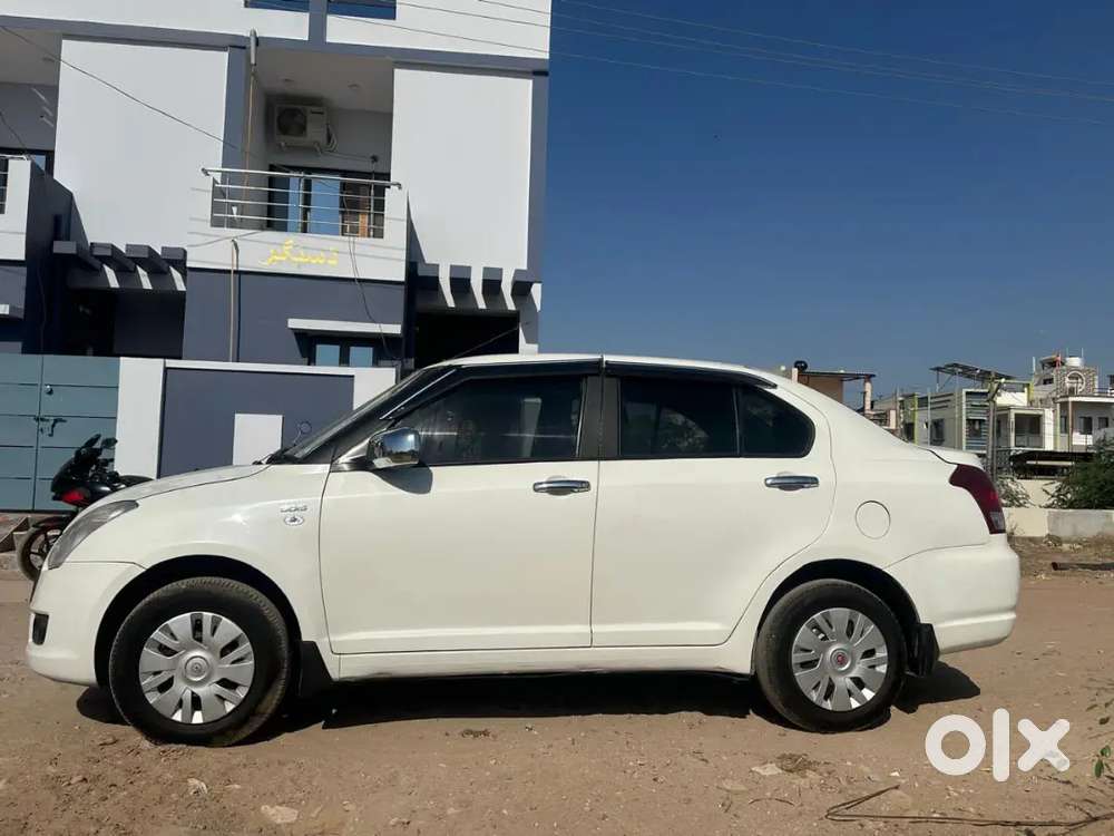 Maruti Suzuki Swift Dzire Tour 2015 Diesel Well Maintained