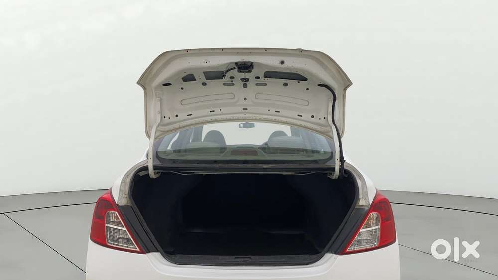 Nissan Sunny Xv, 2013, Petrol