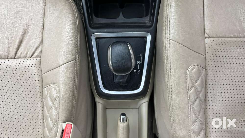 Maruti Suzuki Swift Dzire Amt Vxi, 2017, Petrol