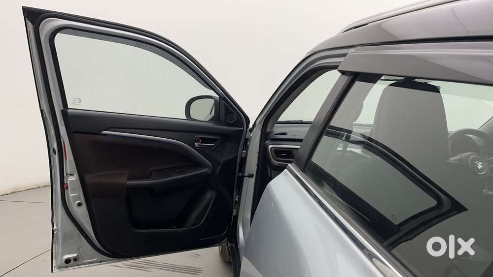 Maruti Suzuki Vitara Brezza 1.5 Zxi Plus At Dual Tone, 2023, Petrol