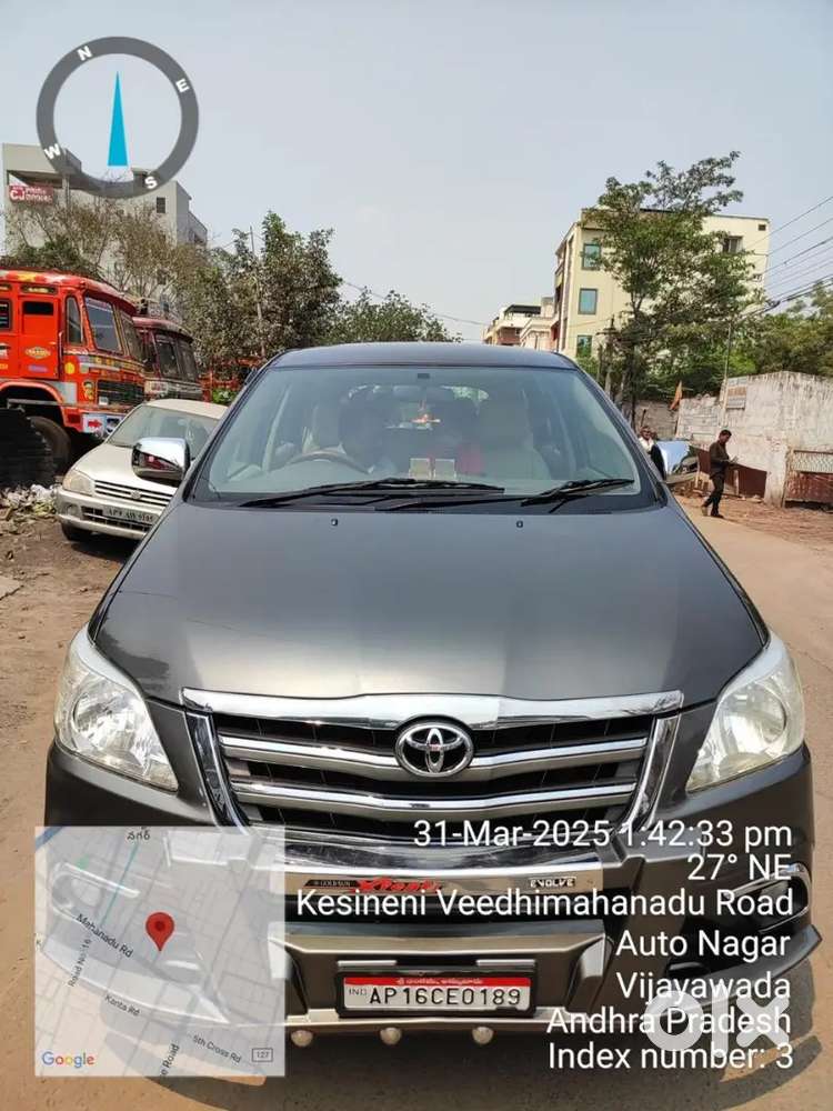 Toyota Innova 2012 Car