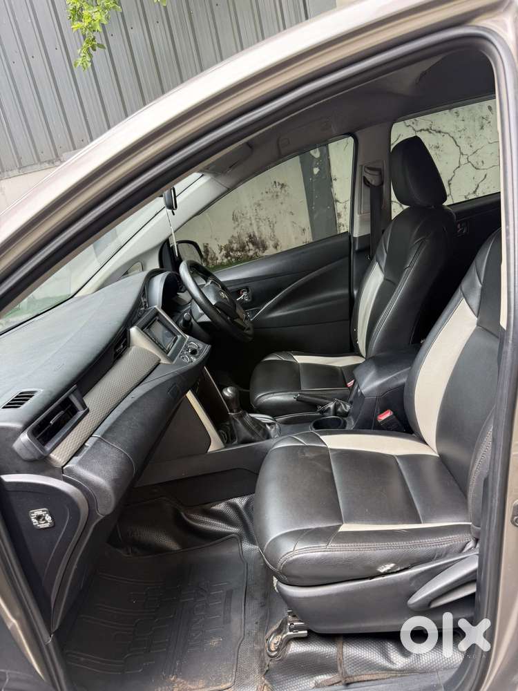 Toyota Innova Crysta 2.4 G Mt, 2016, Diesel