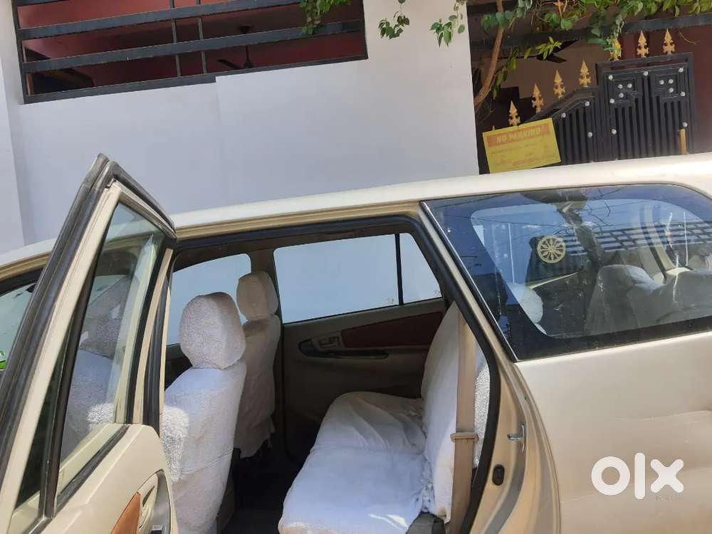 Toyota Innova 2015 Diesel 132000 Km Driven