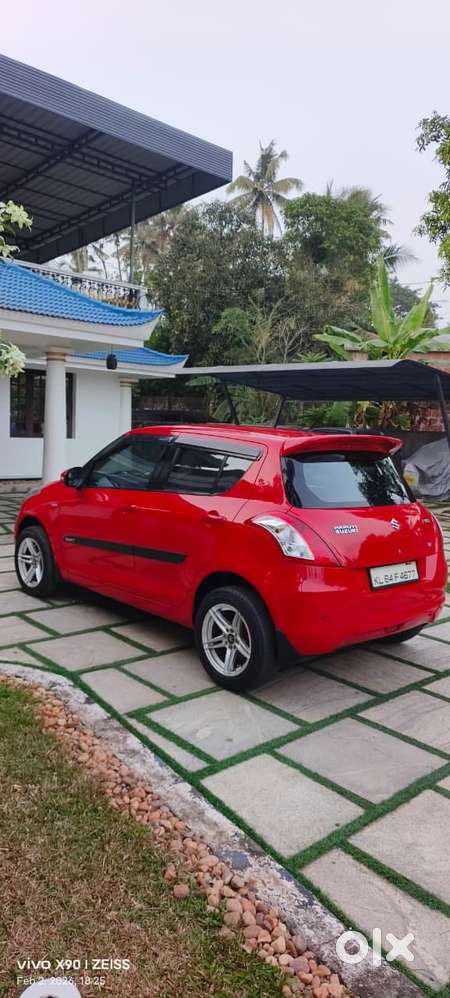 Maruti Suzuki Swift Vxi 1.2 Abs Bs-iv, 2017, Petrol