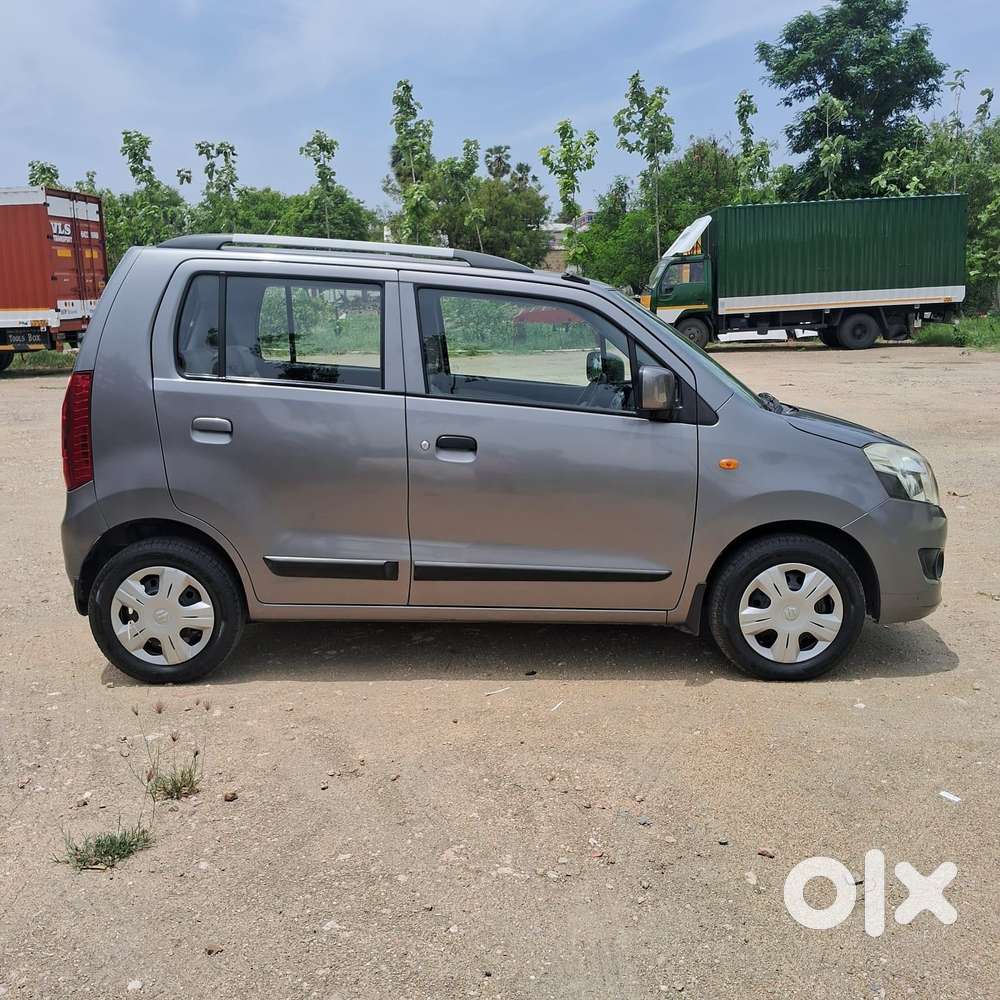 Maruti Suzuki Wagon R Vxi Amt, 2017, Petrol