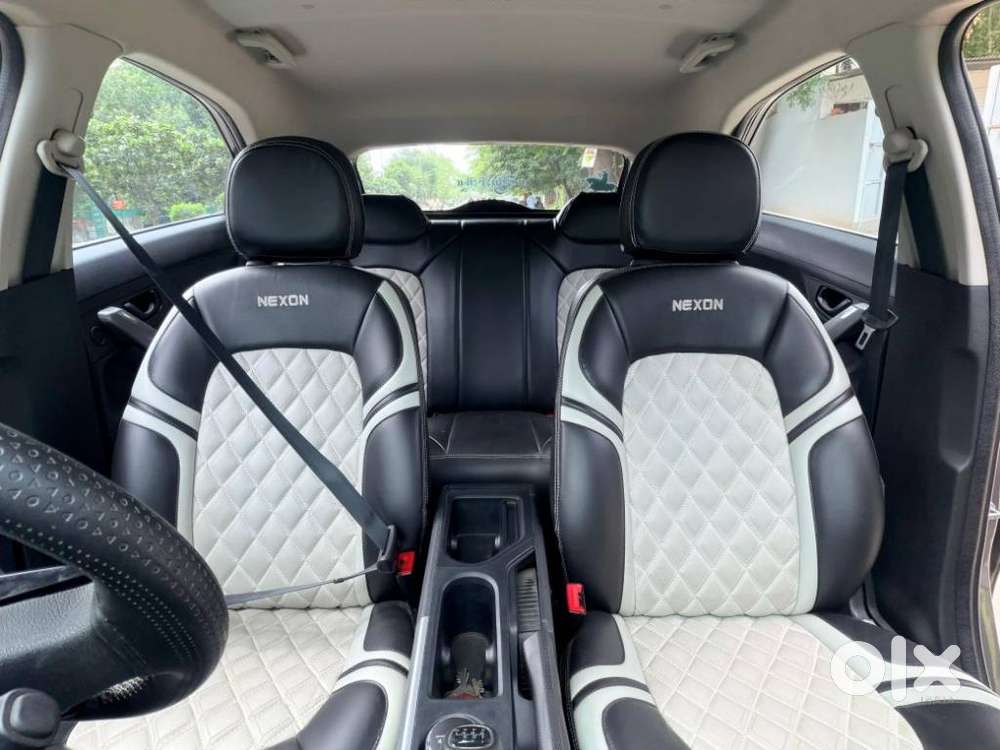 Tata Nexon 1.2 Revotron Xm (s), 2023, Petrol