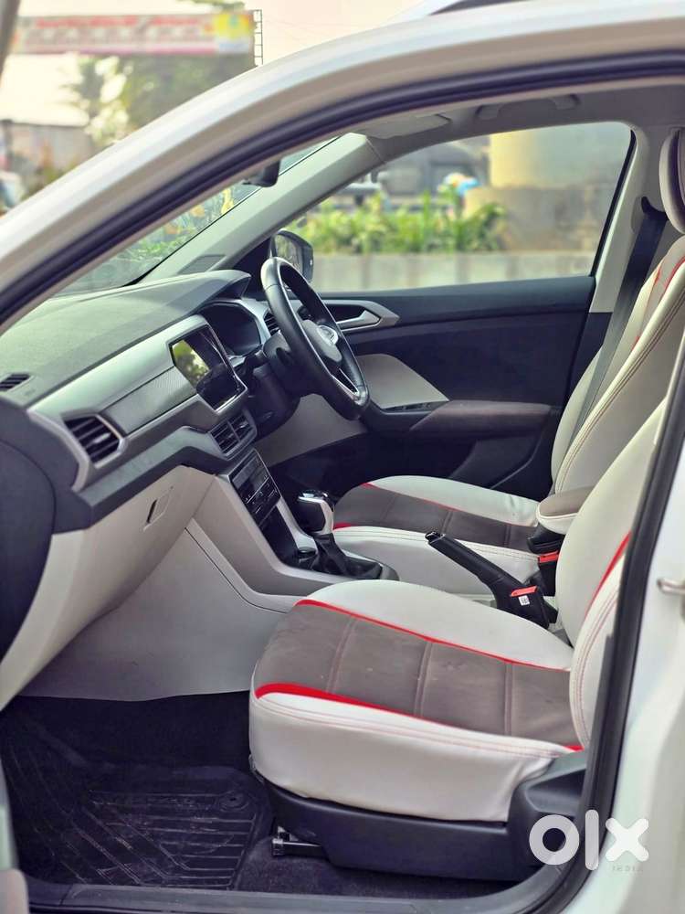 Volkswagen Taigun 1.0 Tsi Highline At, 2023, Petrol