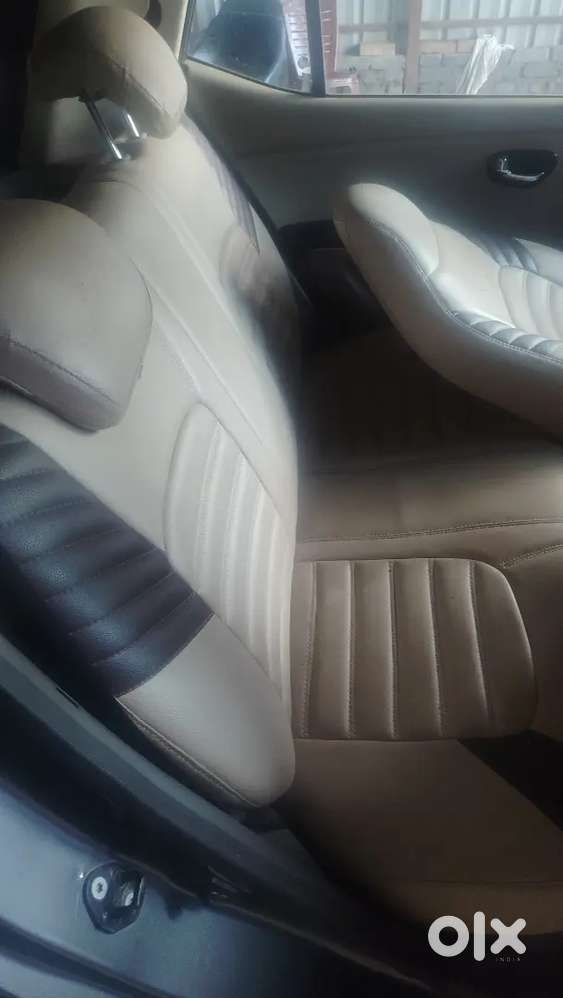 Hyundai I10 Sportz 2011 Petrol