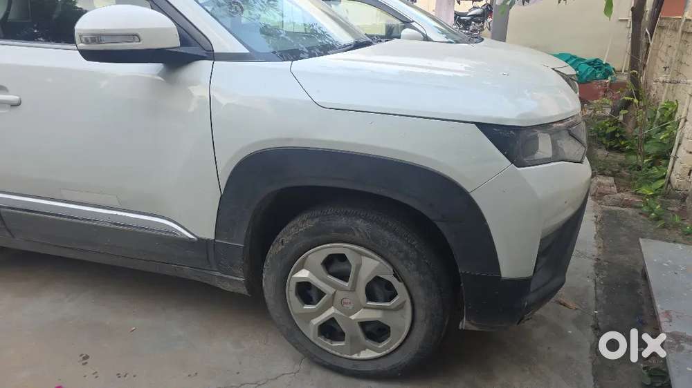 Maruti Brezza Lxi Petrol 2023