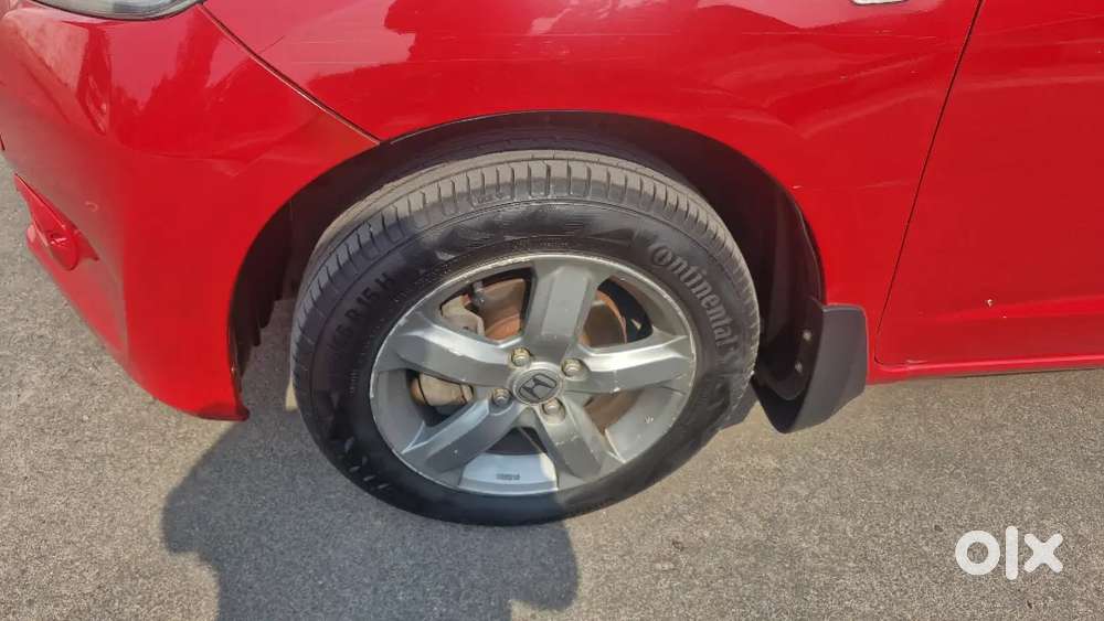 Xcellent Condition Showroom Maintained