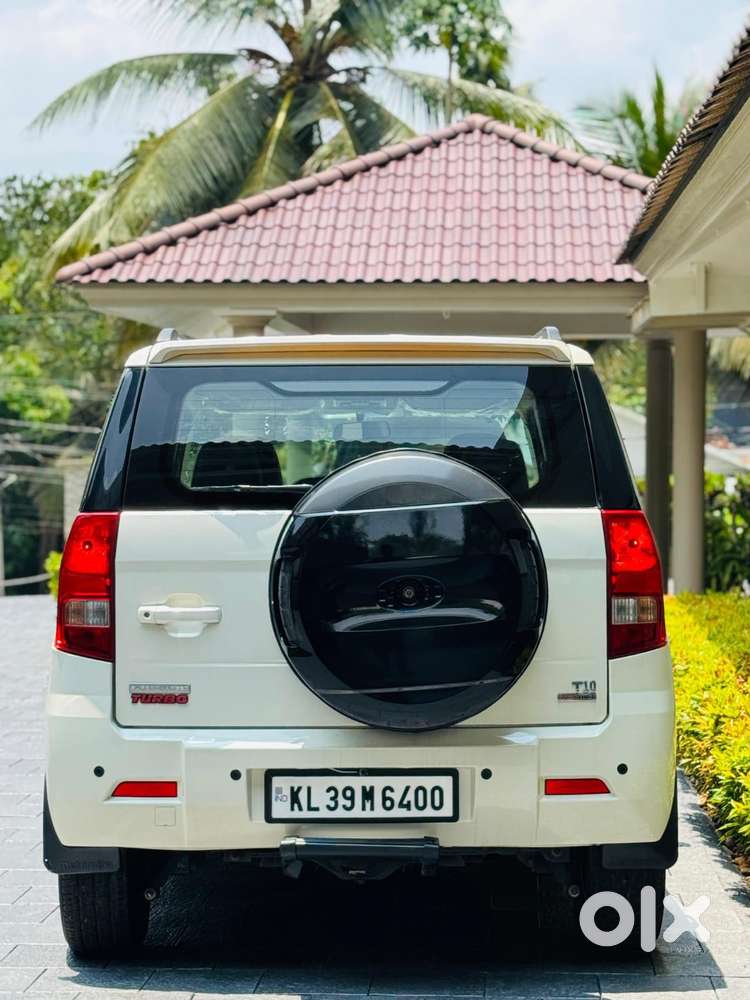 Mahindra Tuv 300 T10 Amt, 2017, Diesel