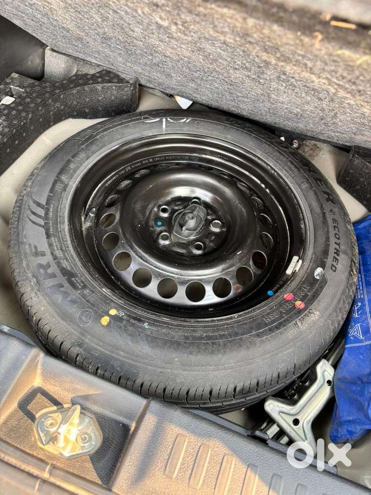 Maruti Suzuki Brezza 1.5 Zxi Smart Hybrid Dual Tone, 2023, Petrol