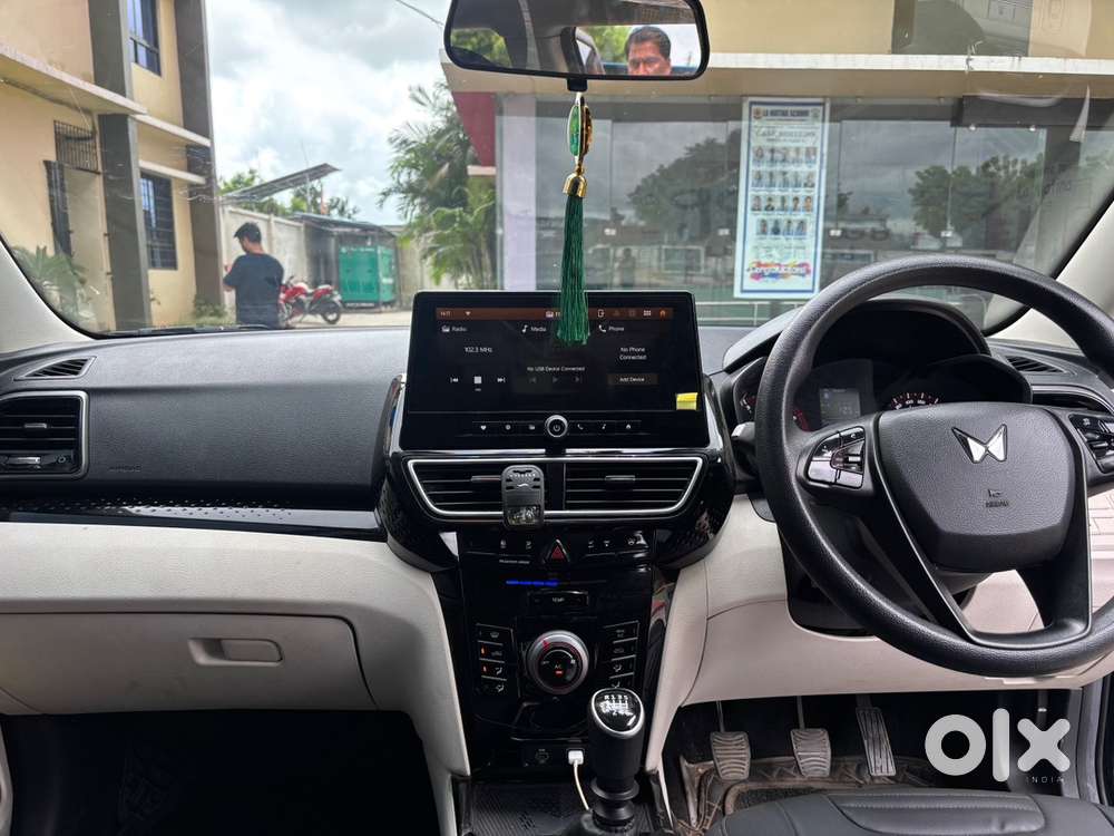 Mahindra Xuv 3xo Petrol Manual 2025