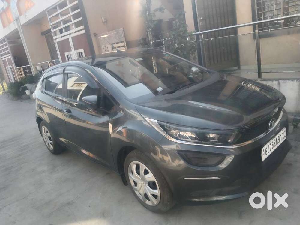 Tata Altroz Xm Plus 2021/ Gj 05 Rm 9122