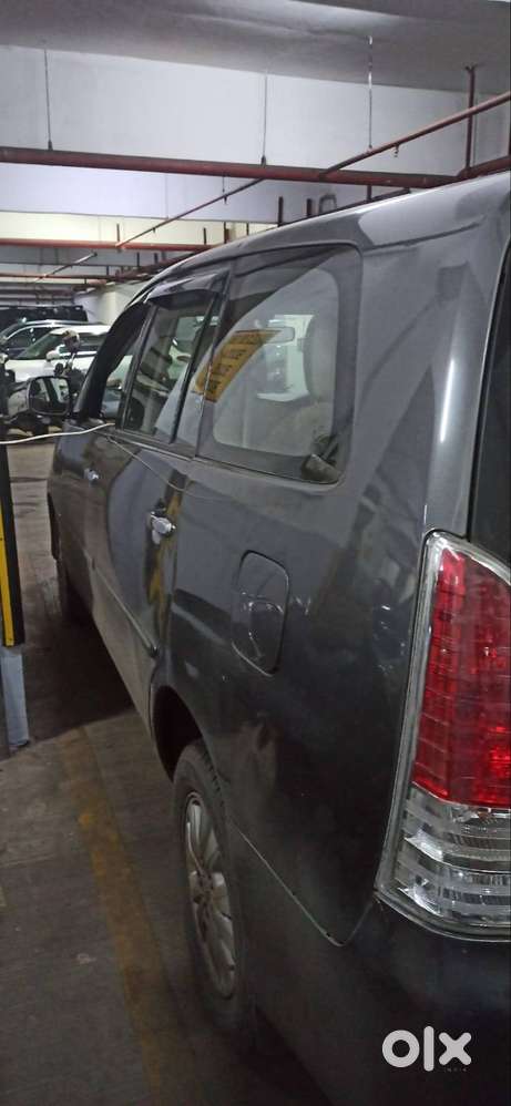 Toyota Innova 2010 Model Diesel Car
