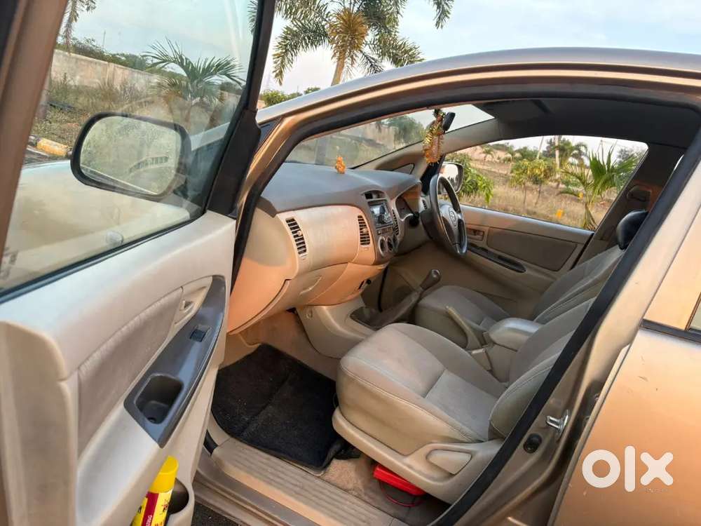 Toyota Innova 2005 Petrol Well Maintained, Very Good Condition