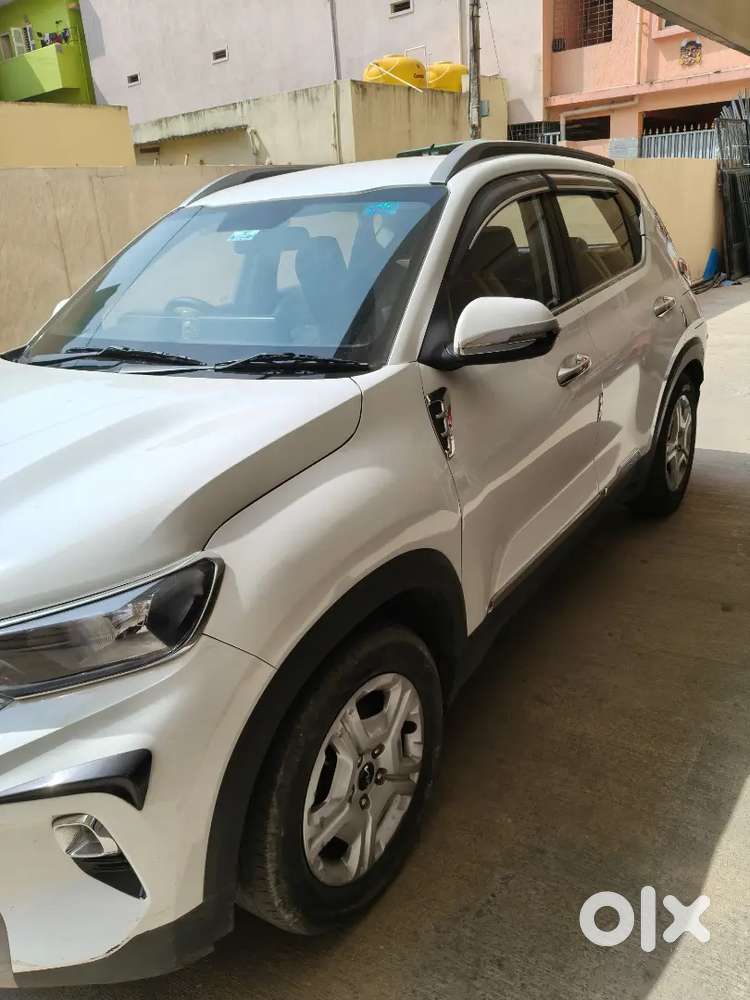 Kia Sonet 2023 Petrol 25000 Km Driven