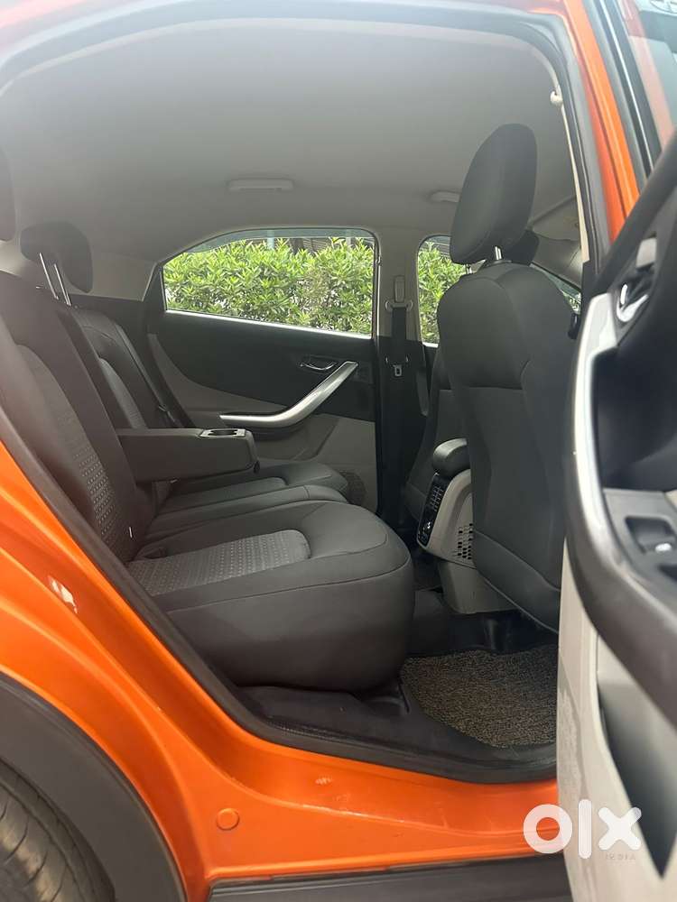 Tata Nexon 1.5 Revotorq Xt, 2018, Diesel