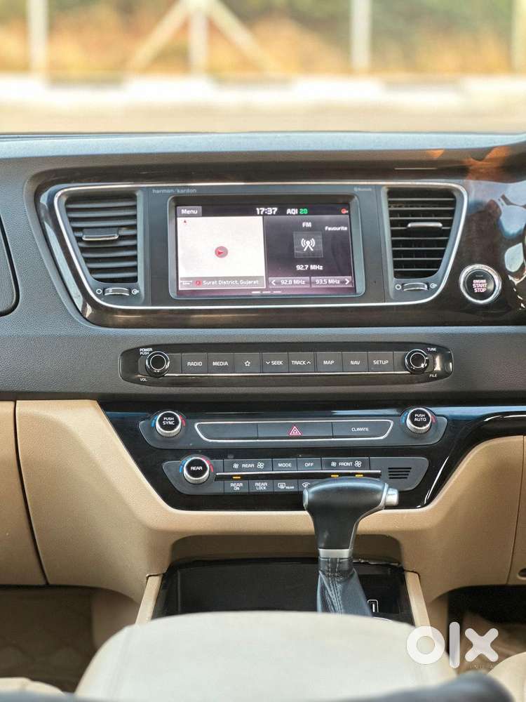 Kia Carnival Limousine Plus 7 Str, 2022, Diesel