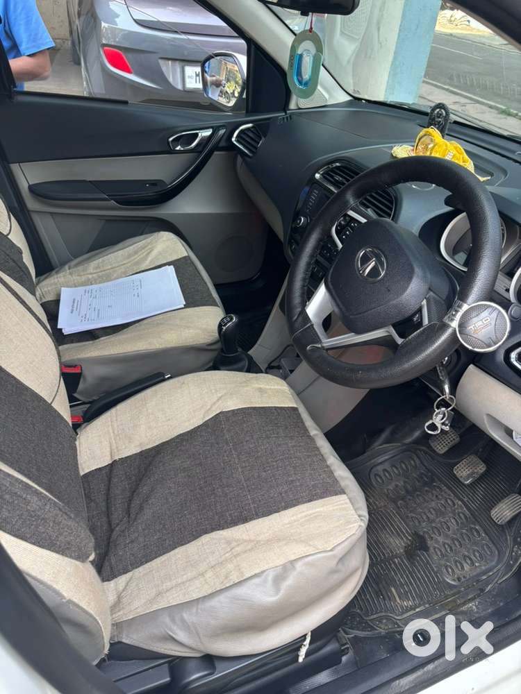 Tata Tiago Petrol 2017