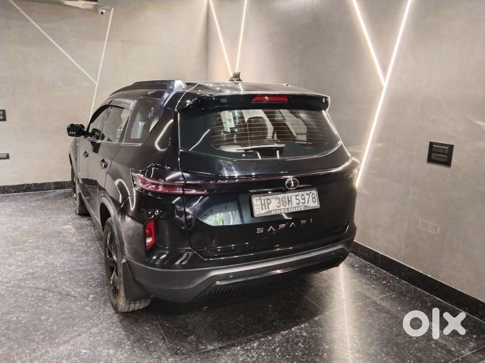 Tata Safari Accomplished Dark Edition, 2024, Diesel