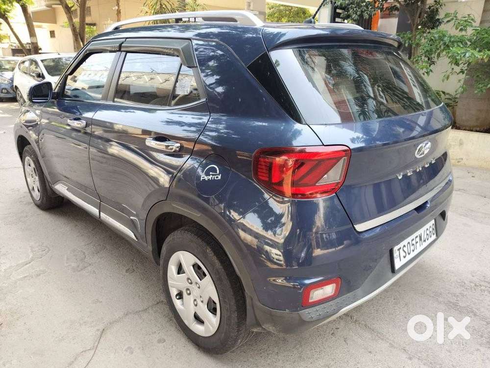 Hyundai Venue S 1.2 Petrol, 2022, Petrol