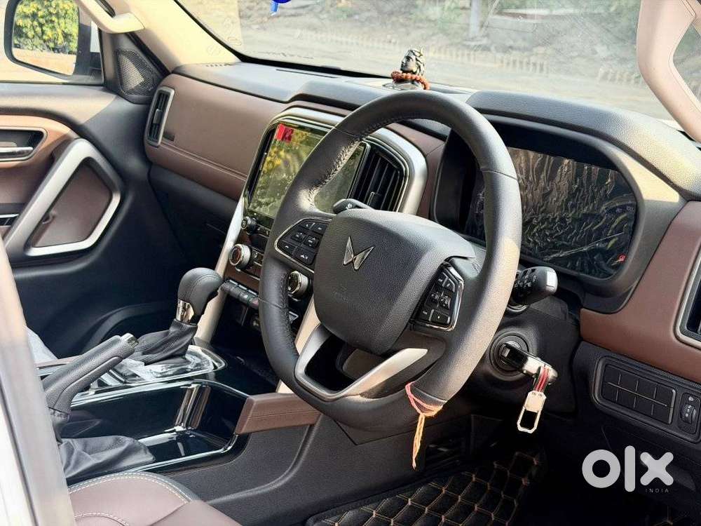 Mahindra Scorpio N Z8 Select Diesel At 2wd 7-seater, 2025, Diesel