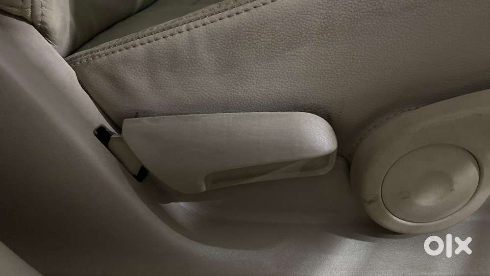 Maruti Suzuki Ciaz 1.5 Alpha Shvs Petrol, 2021, Petrol