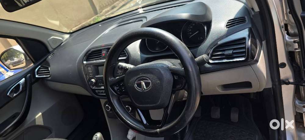 Tata Tiago 1.05 Revotorq Xz Wo Alloy, 2018, Petrol