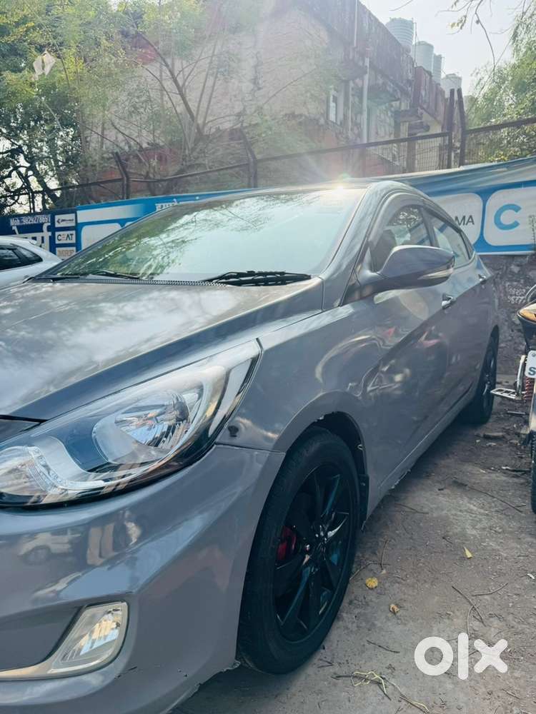 Hyundai Fluidic Verna 2011 Diesel Manual