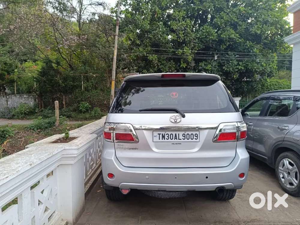 Toyota Fortuner 2011