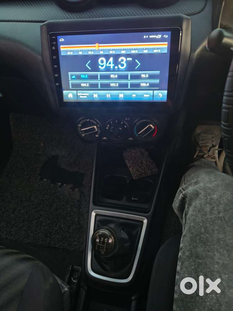 Maruti Suzuki Swift 1.2 Lxi (o), 2022, Petrol
