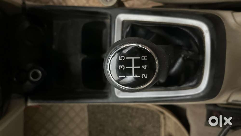Maruti Suzuki Swift Dzire 1.2 Lxi Bsiv, 2018, Cng & Hybrids