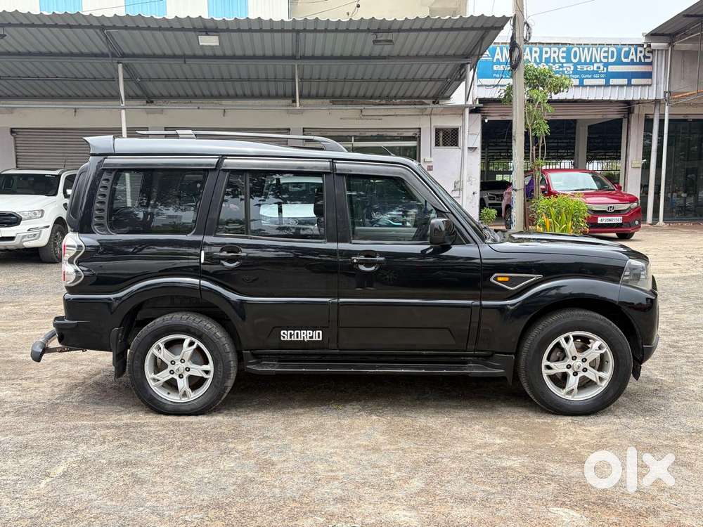 Mahindra Scorpio S10, 2017, Diesel