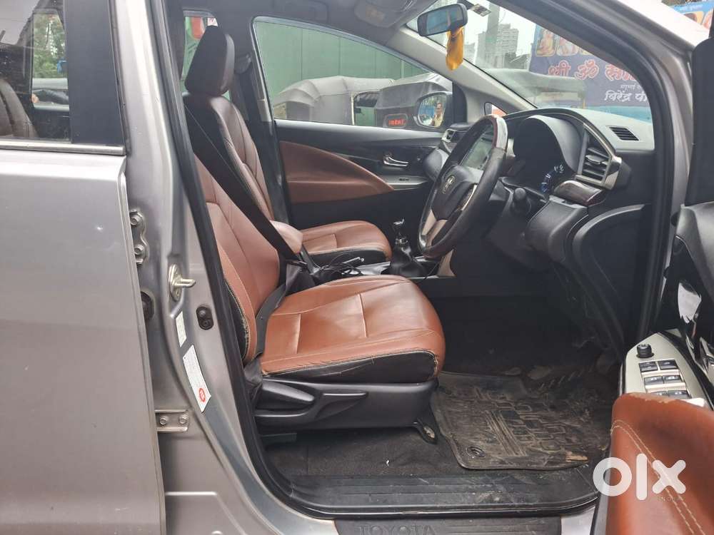 Toyota Innova Crysta 2.4 V 8 Str, 2017, Diesel