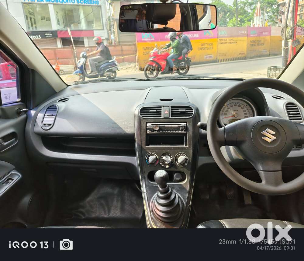 Maruti Suzuki Ritz Lxi, 2011, Petrol