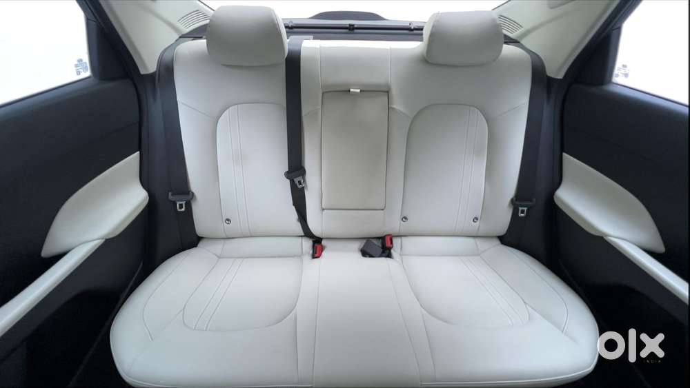 Hyundai Verna 1.5 Sx (o) Petrol Mt, 2023, Petrol