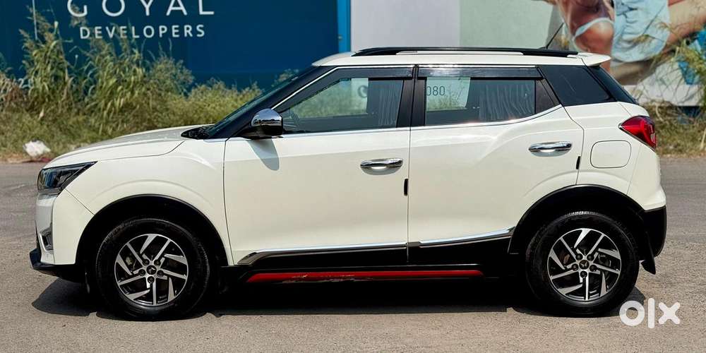 Mahindra Xuv300 W8 (o) 1.5 Diesel Amt, 2023, Diesel