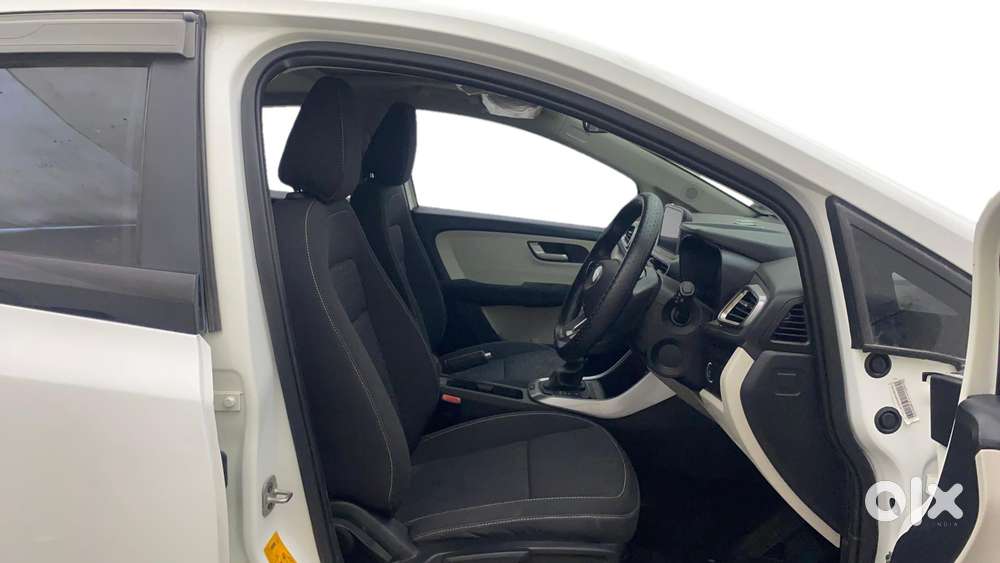 Tata Altroz Xza Plus (s), 2024, Petrol