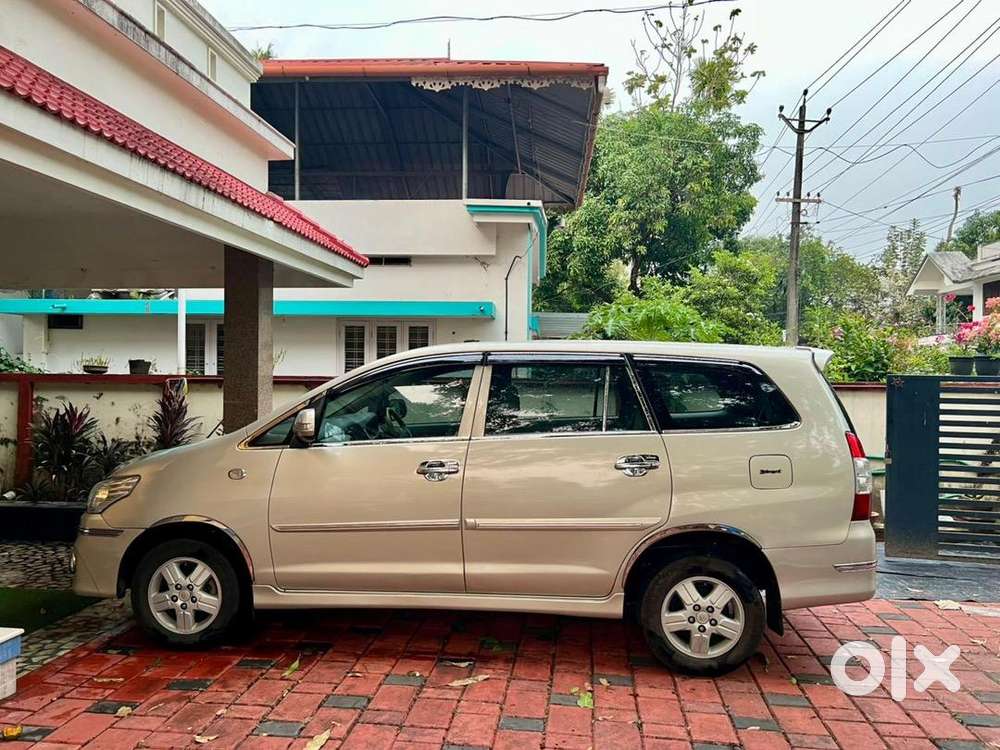 Toyota Innova 2013 Diesel Well Maintained