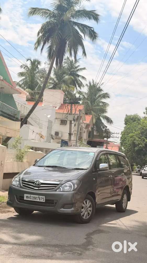 Toyota Innova 2011 Diesel Well Maintained