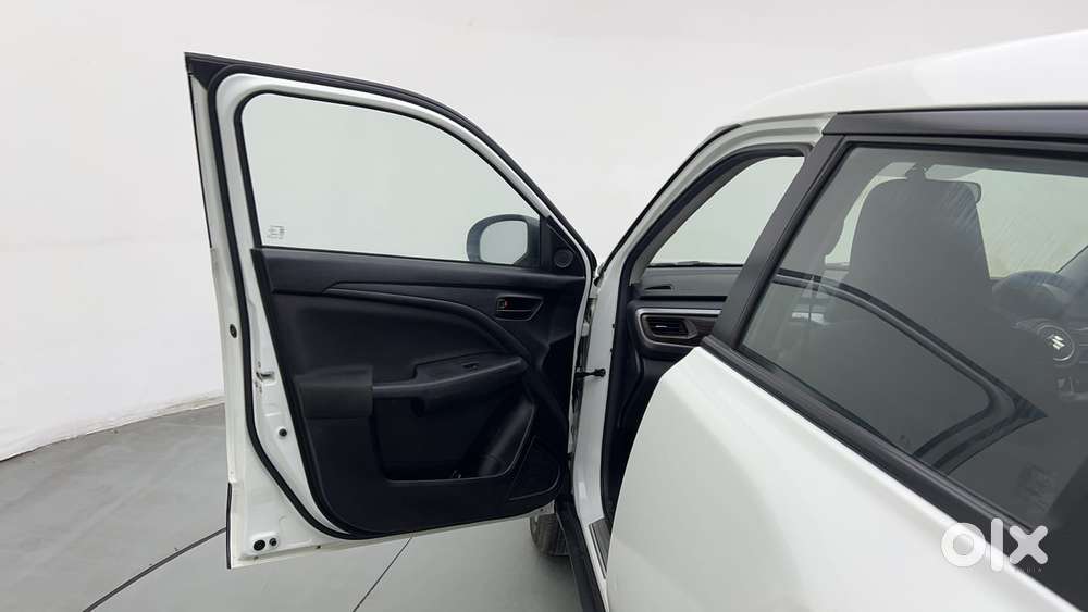 Maruti Suzuki Vitara Brezza 1.5 Zxi Plus At Dual Tone, 2025, Petrol