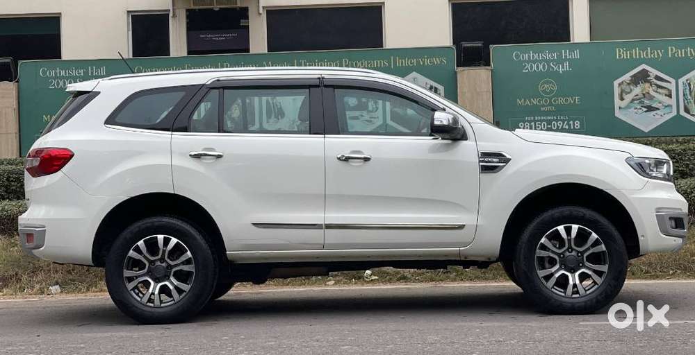 Ford Endeavour 3.2 Titanium At 4x4, 2017, Diesel