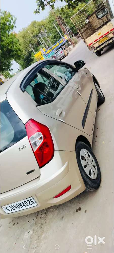 Hyundai I10 Magna Cng 2010 Car