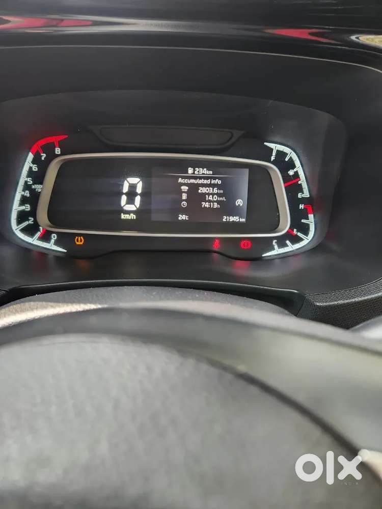 Kia Sonet 2024 Petrol 21945 Km Driven