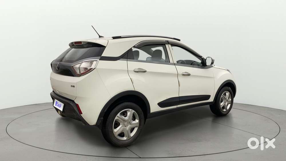 Tata Nexon 1.2 Revotron Xma, 2019, Petrol