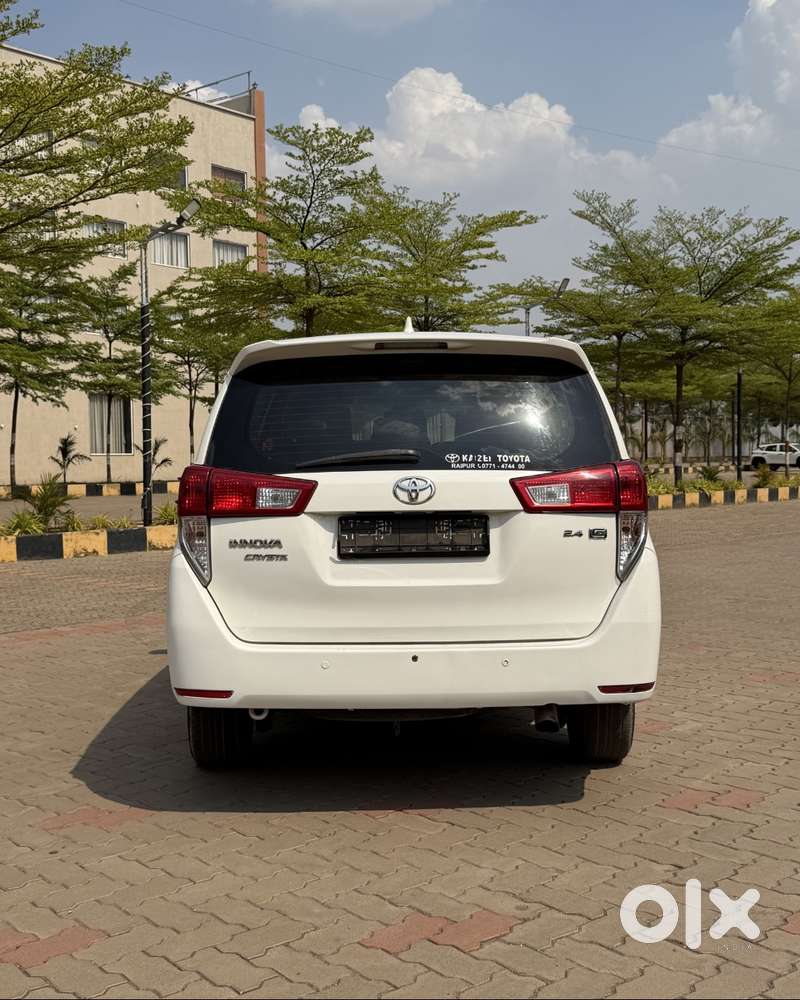 Toyota Innova Crysta 2.4 G (upgraded To 2025 Facelift Look) For Sale