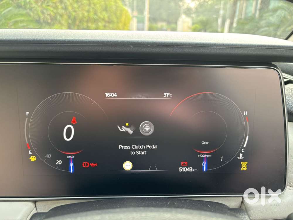 Mahindra Xuv700 2.2 Ax 7 Diesel Mt Luxury Pack Str, 2025, Diesel