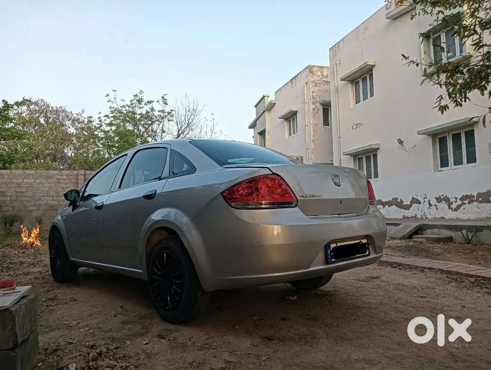 Fiat Linea 2010 Petrol 40230 Km Driven