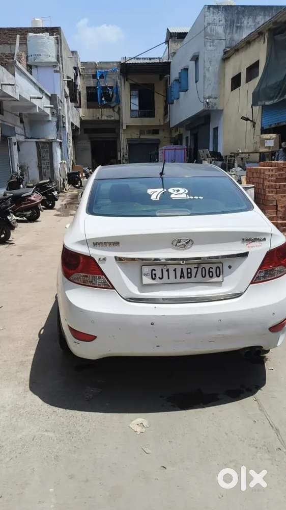 Hyundai Venue Diesel Mt 1013